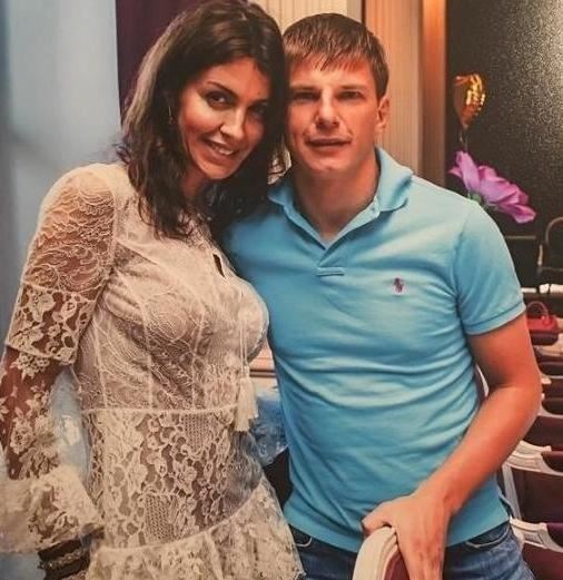 «Мои дети не заслужили такой мучительной жизни»: экс-супруга Аршавина покинула его дом