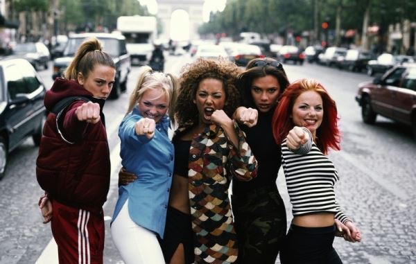 <br />
				Spice Girls выпустили мерч в честь 25-летия дебютного альбома			